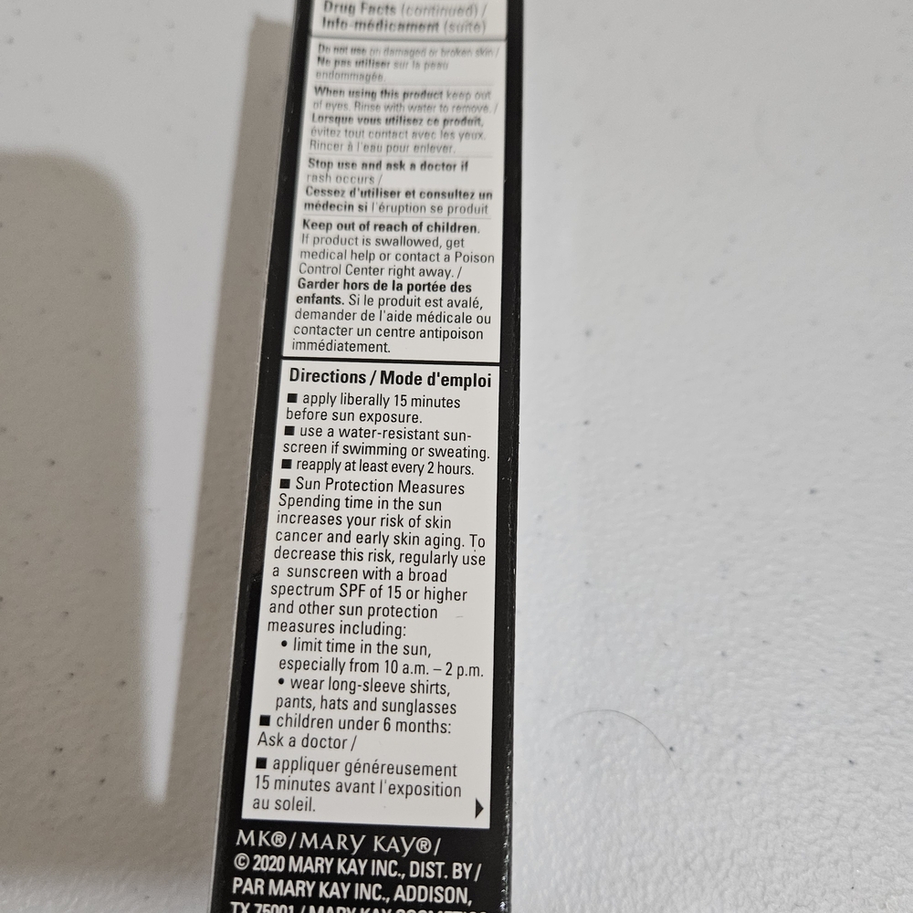 Mary Kay CC Cream - Broad Spectrum SPF 15 COLOR Deep - Picture 5 of 9